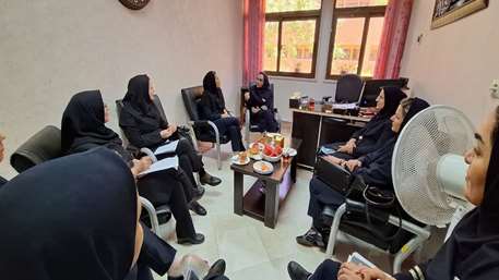 بازدید مدیریت پرستاری دانشگاه علوم پزشکی استان سمنان از بیمارستان ولایت در راستای ارتقای ایمنی بیمار و کنترل عفونت